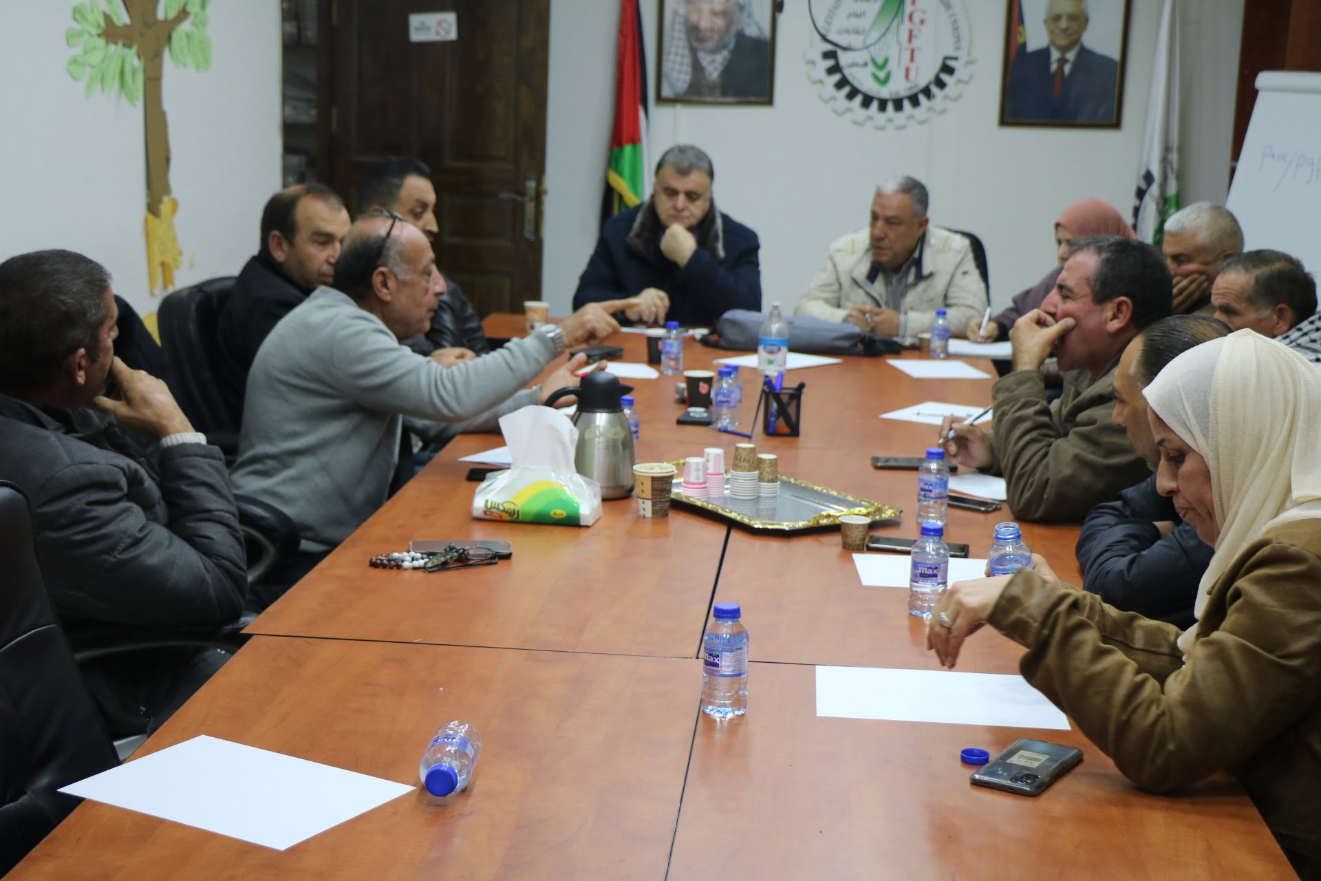 النقابة العامة للنقل تطالب بالمقعد الثامن وصرف دعم المحروقات