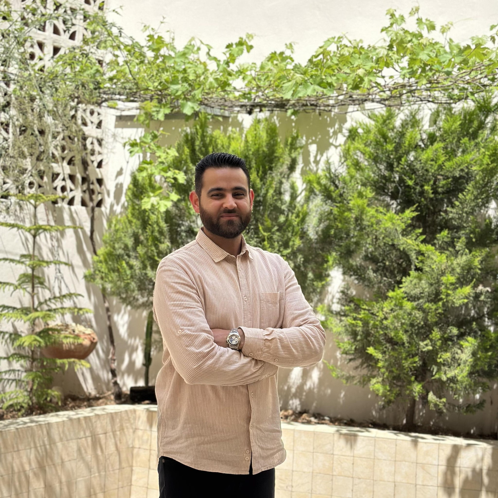 شاهر سعد ينعى شهيد لقمة العيش أمير عامر