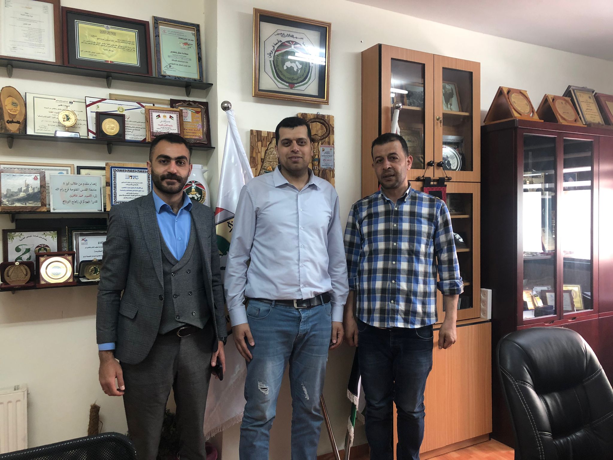 لقاء حول آلية تنفيذ اتفاقية التعاون بين دائرة الشباب وجامعة القدس المفتوحة