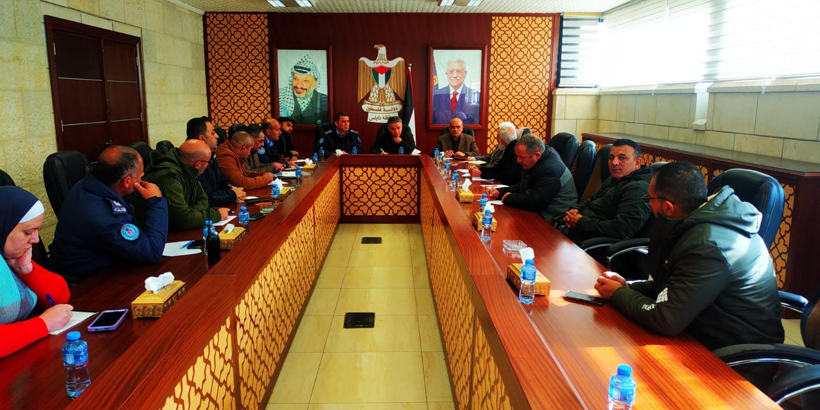 لجنة سير نابلس تعقد اجتماعاً طارئاً لبحث آليات تخفيف الازمة المرورية