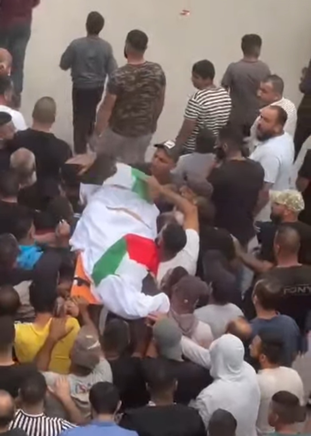 سعد ينعى شهيدة قطف الزيتون حنان أبو سلامة