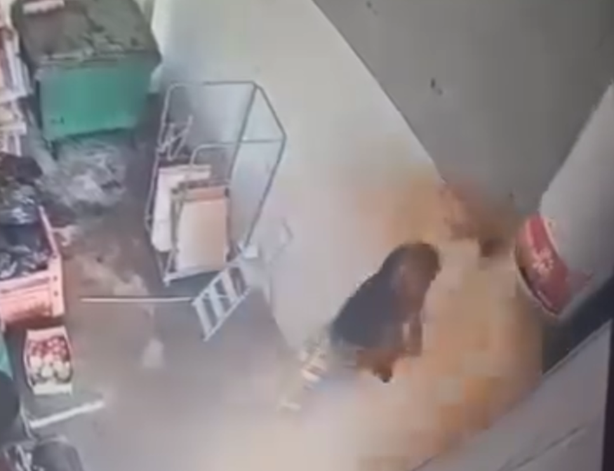 صورة مقتطعة من تسجيل كاميرا الموثقة لحادث الوفاة