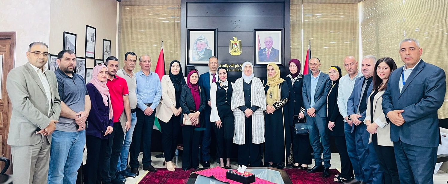 مجلس رام الله يلتقي محافظ رام الله