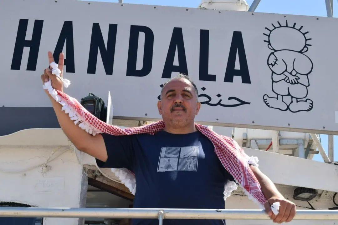 النقابي التونسي الأممي حاتم العويني من على متن قارب “حنظلة” يوجه رسالة لرئيس الاتحاد العربي والأمين العام شاهر سعد: نعوّل على الدعم النقابي العالمي