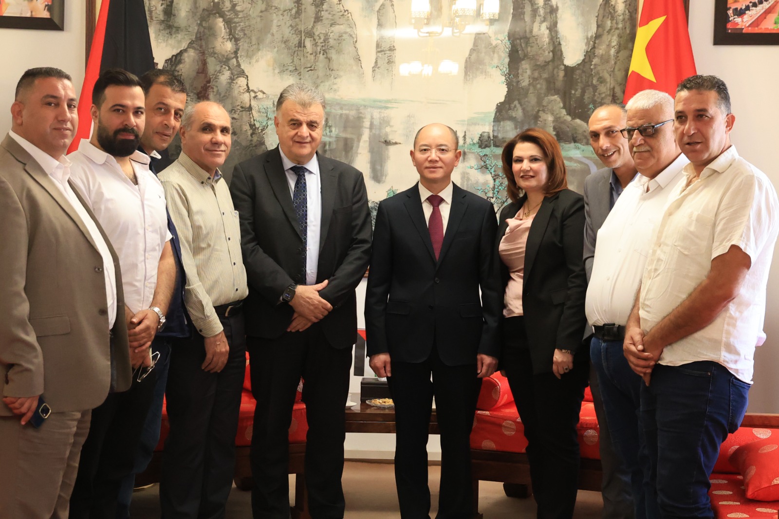 شاهر سعد يلتقي السفير الصيني في فلسطين ” تشن جيشين “