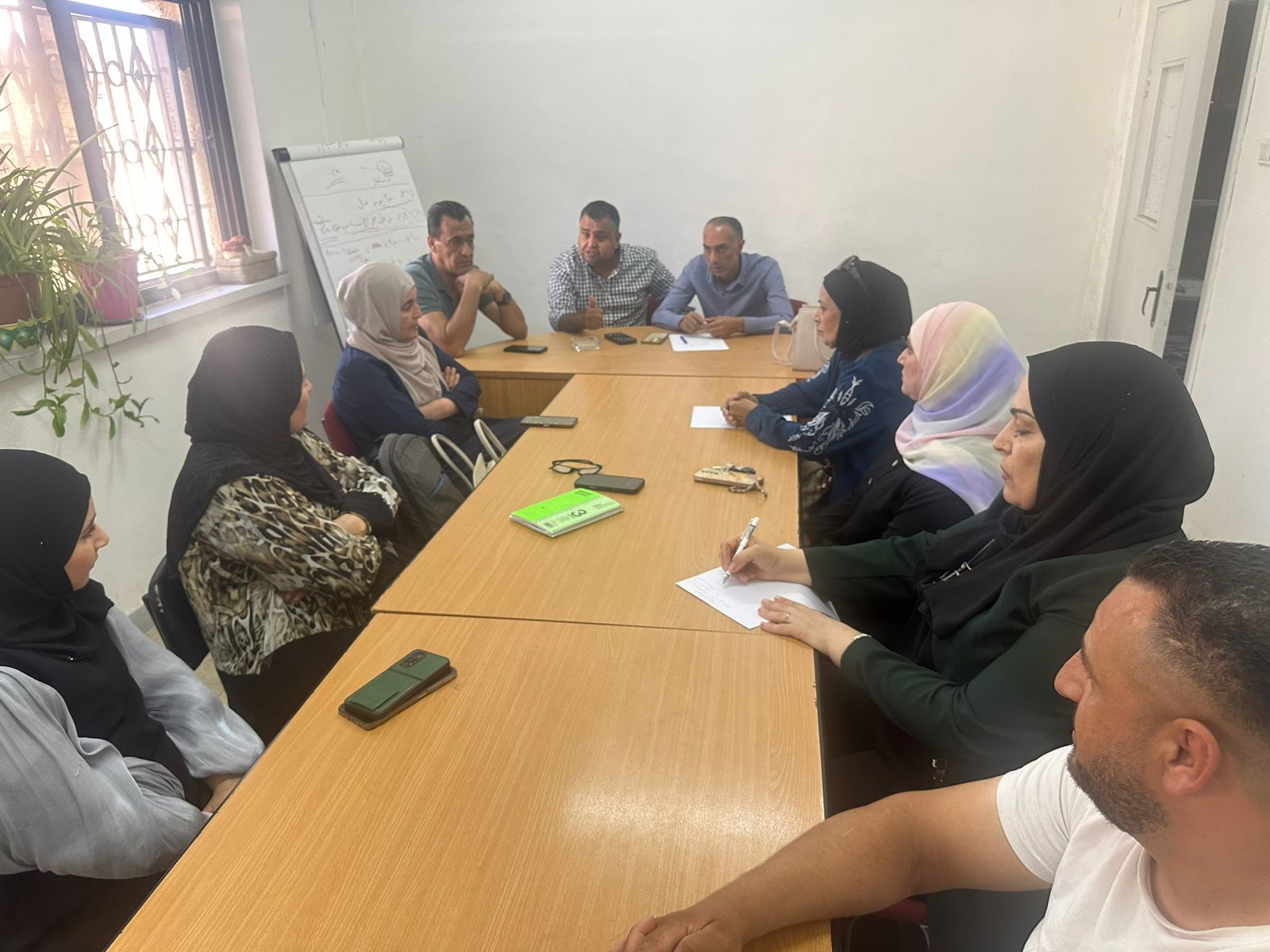 تحضيرات لمعرض الأشغال اليدوية في بلدة نعلين يوم السبت 27/9/2025