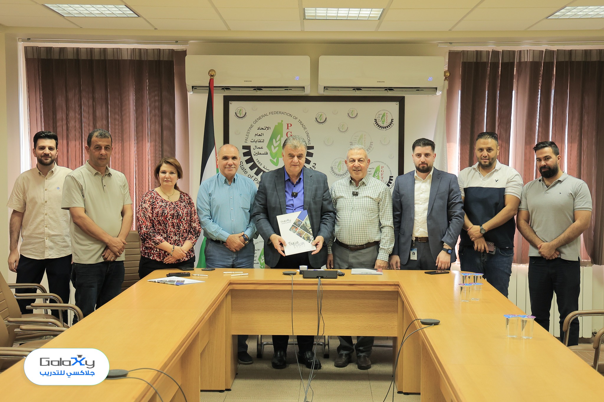 اتفاقية تعاون الاتحاد العام لنقابات عمال فلسطين وشركة جالكسي للتدريب