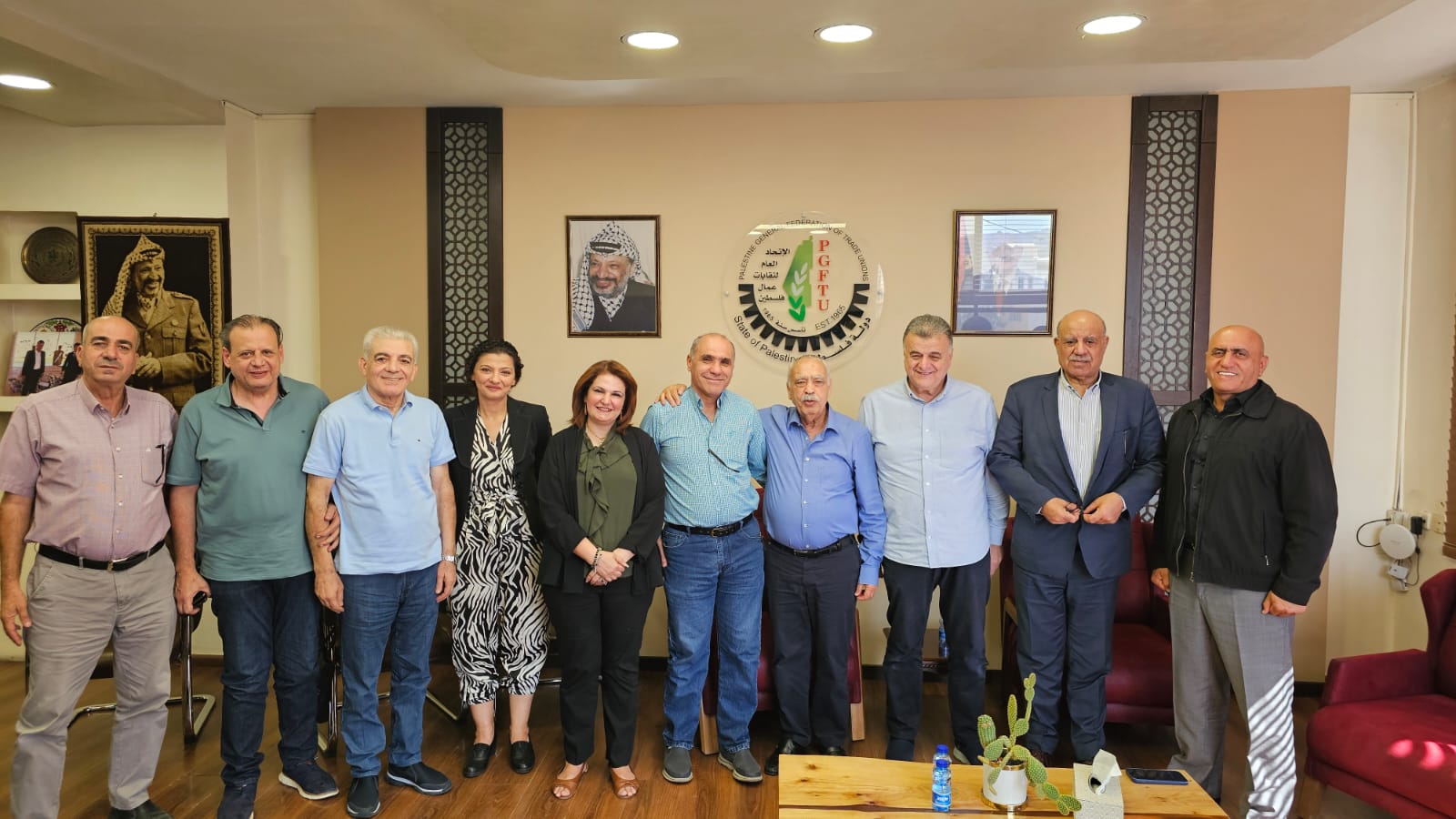 سعد يستقبل المدني ووفد مرافق من حركة فتح في مقر الاتحاد بنابلس